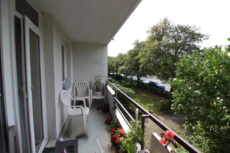 Immobilienmakler_Planetenring, Auf der Horst