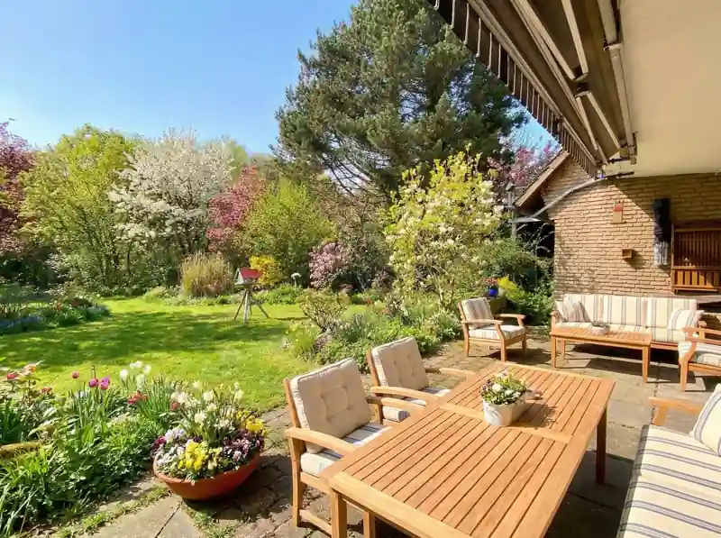 Terrasse mit Gartenblick in Wennigsen erfolgreich vermittelt
