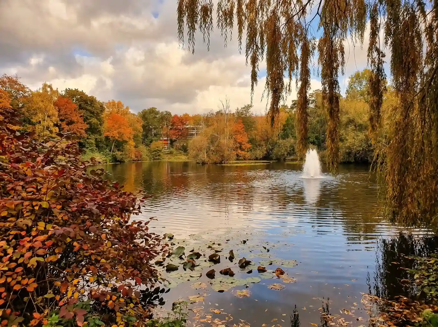 Modernes Wohnensemble am See Empelde Ronnenberg