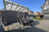 Terrasse - „Vielseitiges Mehrfamilienhaus mit 3 Einheiten + ELW, großem Grundstück & zusätzl. Baupotenzial“
