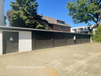 Saniert 2016- 3-Zimmer ETW in Großburgwedel – 117 m² Wohnkomfort mit 2 Balkonen, 2 Bädern, Garage - Garagenhof