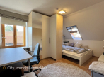 Schlafzimmer 3 OG - Großes Einfamilienhaus mit flexiblem Anbau – nutzbar als Büro, Praxis oder zusätzliche Wohnung