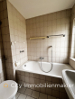 Attraktive Hochparterre-Wohnung mit Potenzial – Loggia, Keller, zentrale Lage - Bad