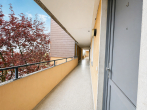 Laubengang - Frisch saniert! 3-Zimmer-Wohnung mit Loggia, Aufzug & traumhaftem Weitblick in Barsingh./ Egestorf