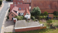 Zweifamilienhaus mit Charakter – flexibel für Familie, Beruf oder Vermietung - Luftbild
