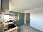 Zweifamilienhaus in Alt-Barsinghausen – Maisonette bezugsfrei, EG vermietet, 2 Garagen - Küche OG