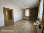 Renovierungsbedürftiges 2-Familienhaus mit Einliegerwohnung in Barsinghausen / Kirchdorf - Zimmer 1